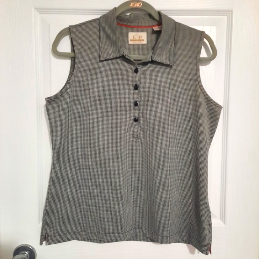 Collared sleeveless top